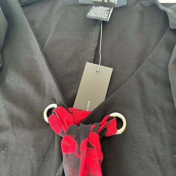 NWOT Adele & May Black Knit Top with Chiffon Short Sleeves Floral Tie - Picture 8 of 11